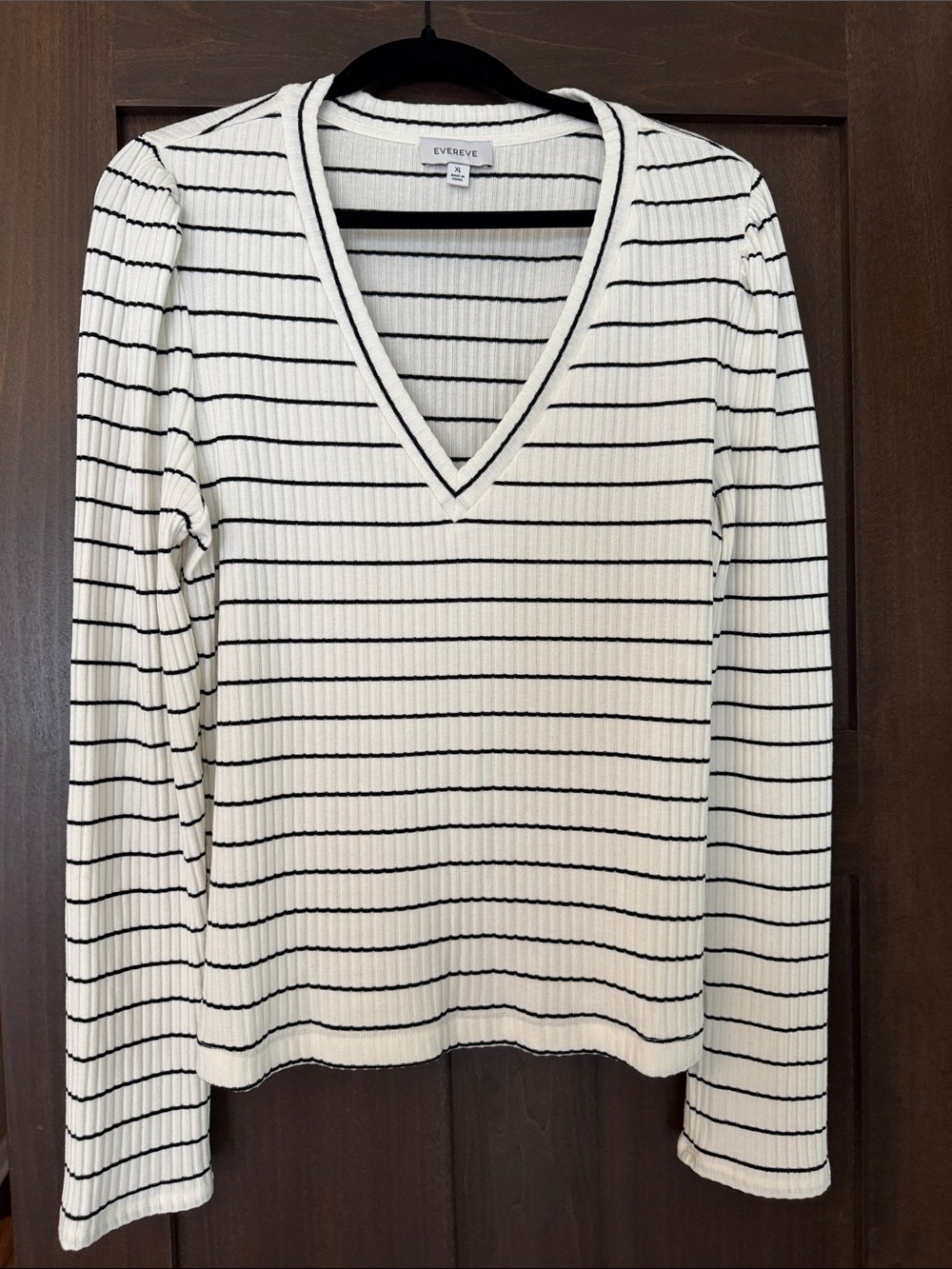 Evereve Ribbed V-Neck Long Sleeve Stripe Top - Ivory & Black